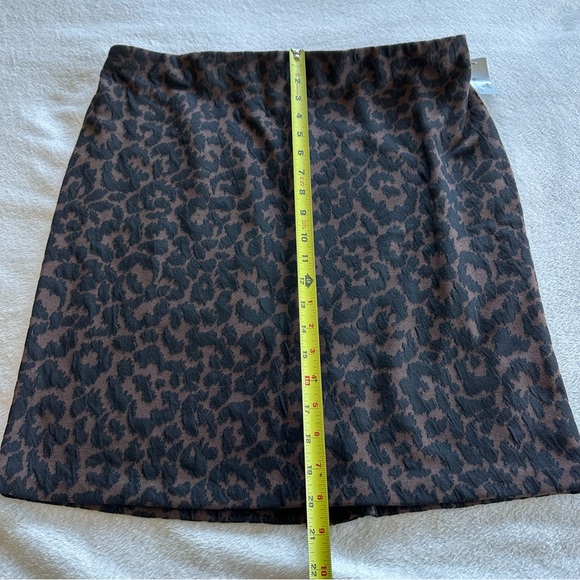 Worthington Black and Brown Animal Print Pencil Skirt - Picture 5 of 8
